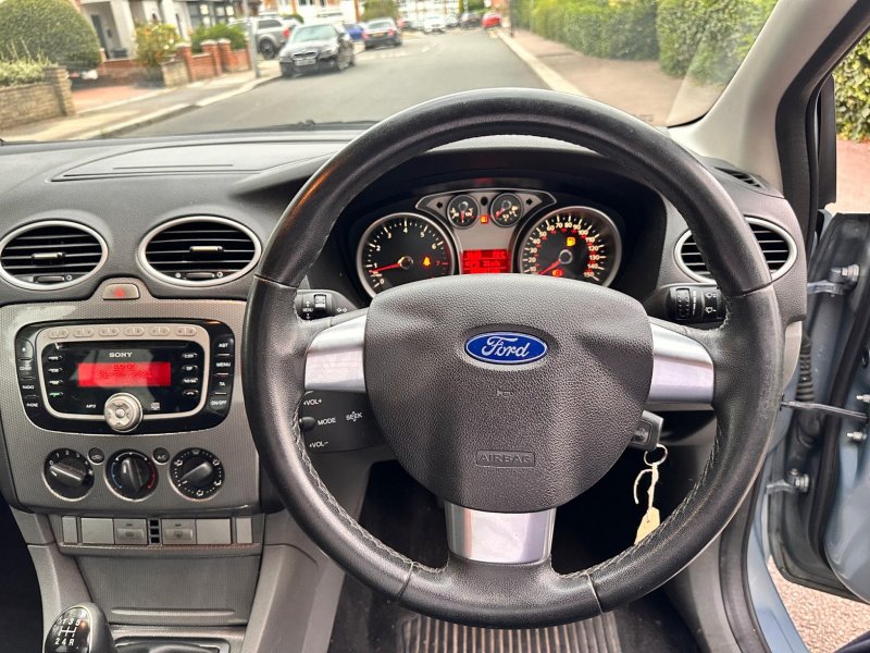 FORD FOCUS