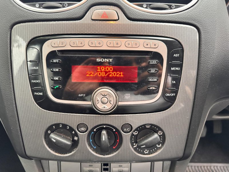 FORD FOCUS
