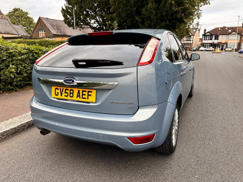 FORD FOCUS
