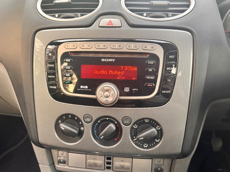 FORD FOCUS