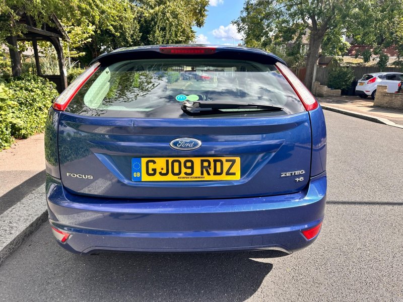 FORD FOCUS