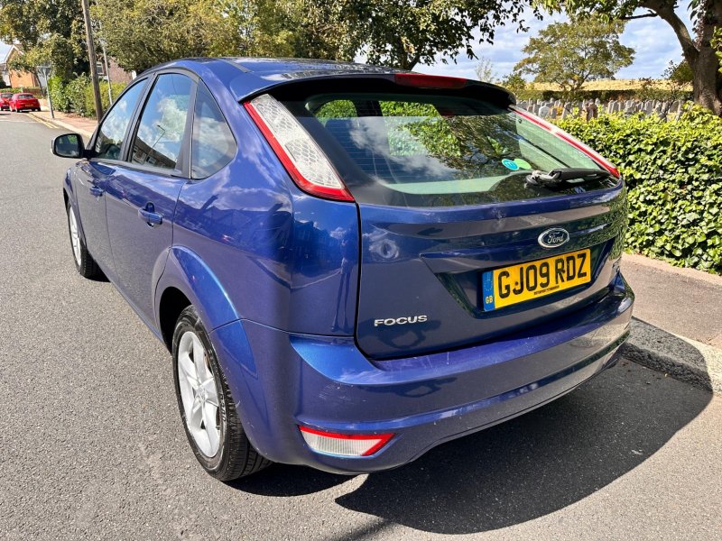 FORD FOCUS