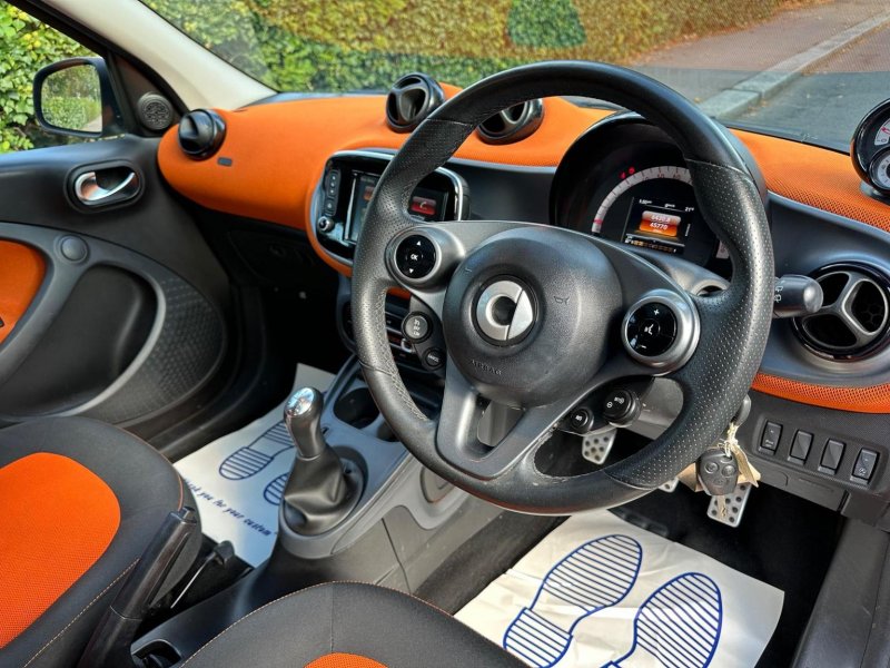 SMART FORFOUR