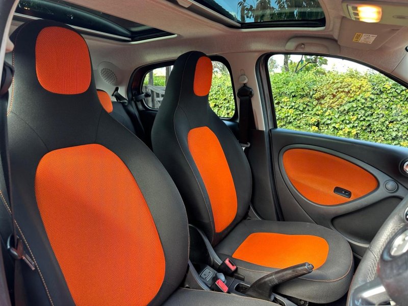 SMART FORFOUR