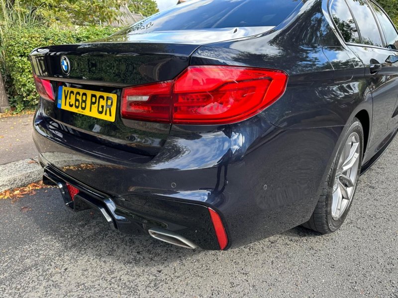 BMW 5 SERIES