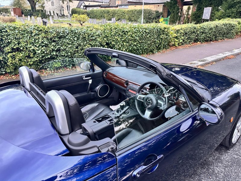 MAZDA MX-5
