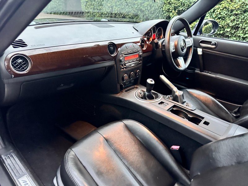 MAZDA MX-5