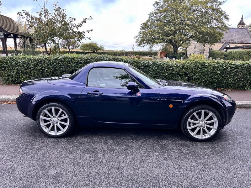 View MAZDA MX-5 2.0i Sport Euro 4 2dr