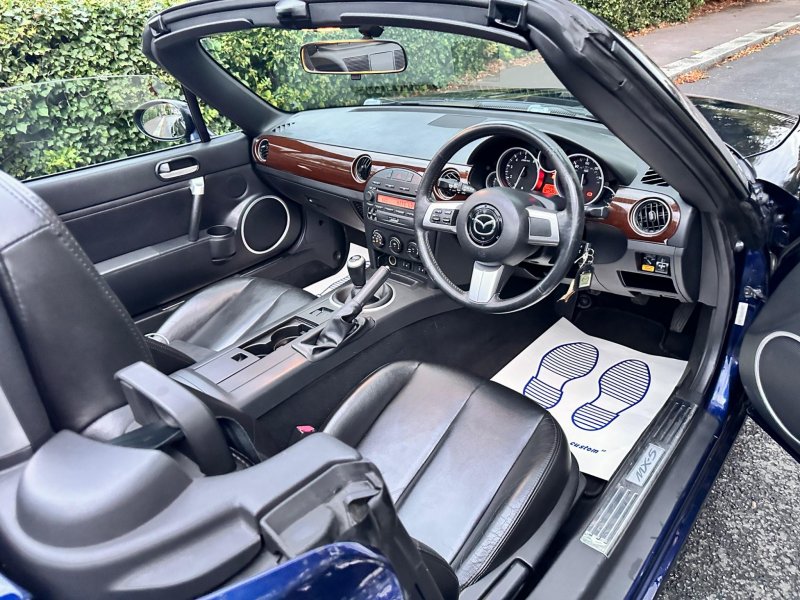 MAZDA MX-5