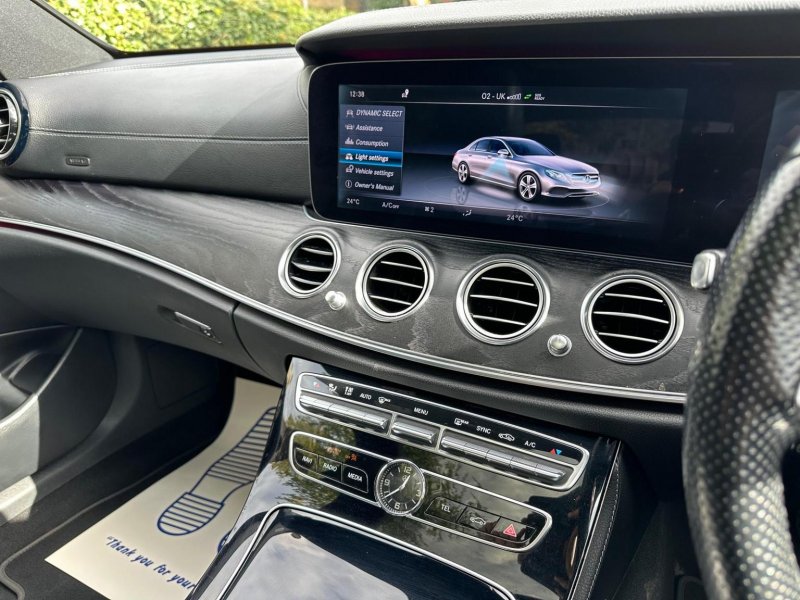 MERCEDES-BENZ E CLASS