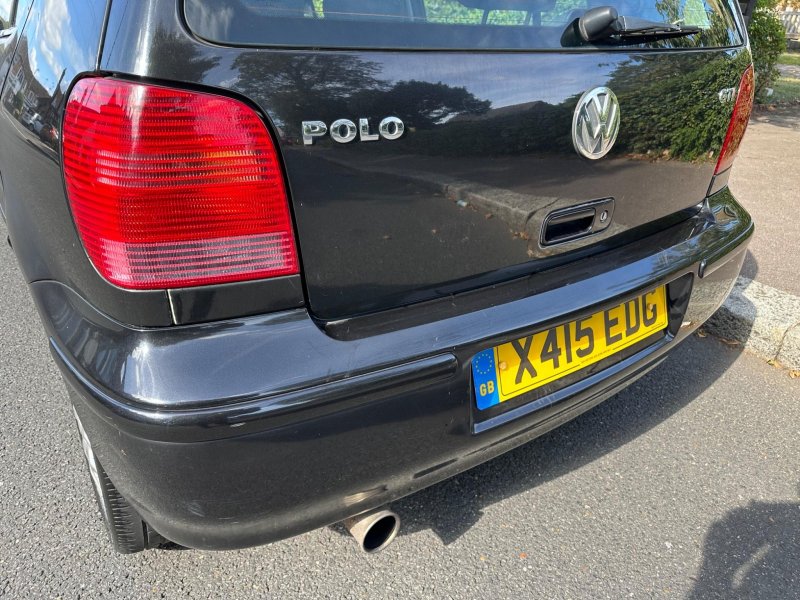VOLKSWAGEN POLO