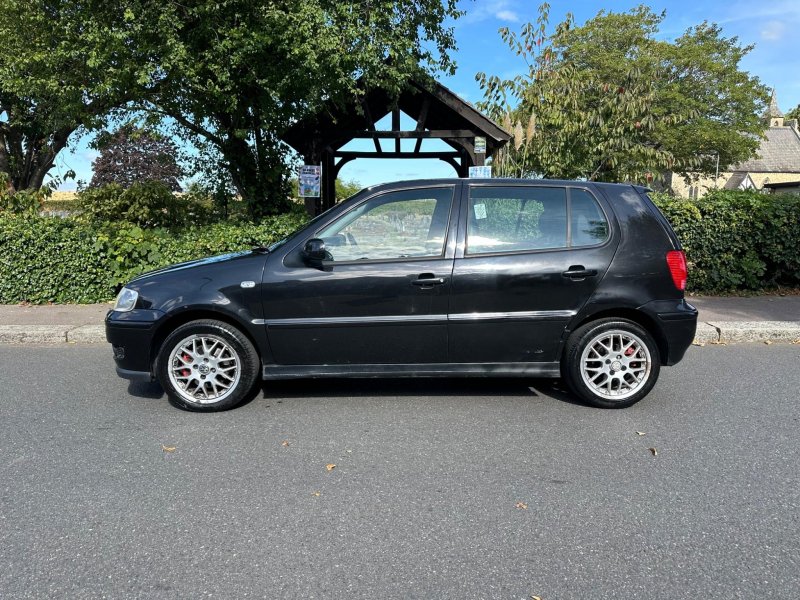 VOLKSWAGEN POLO