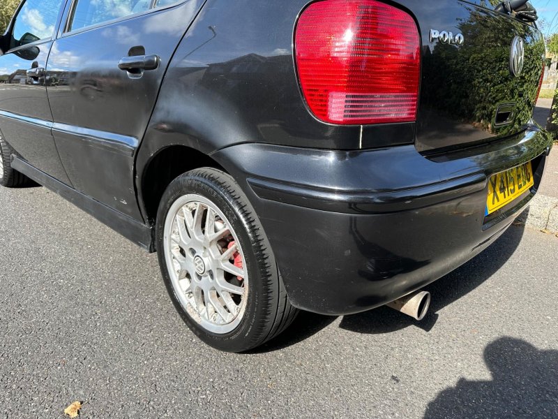 VOLKSWAGEN POLO
