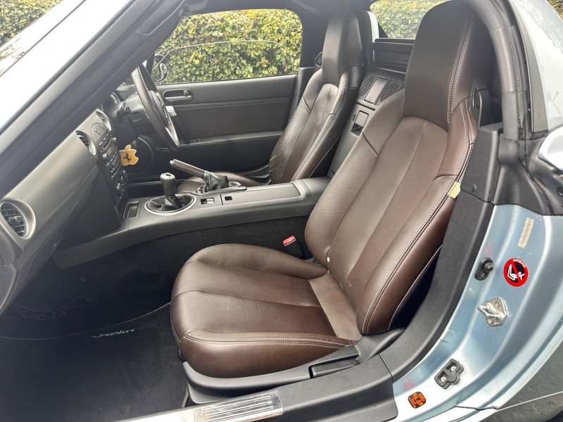MAZDA MX-5