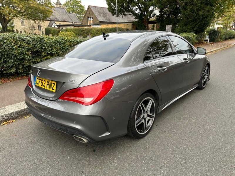 MERCEDES-BENZ CLA