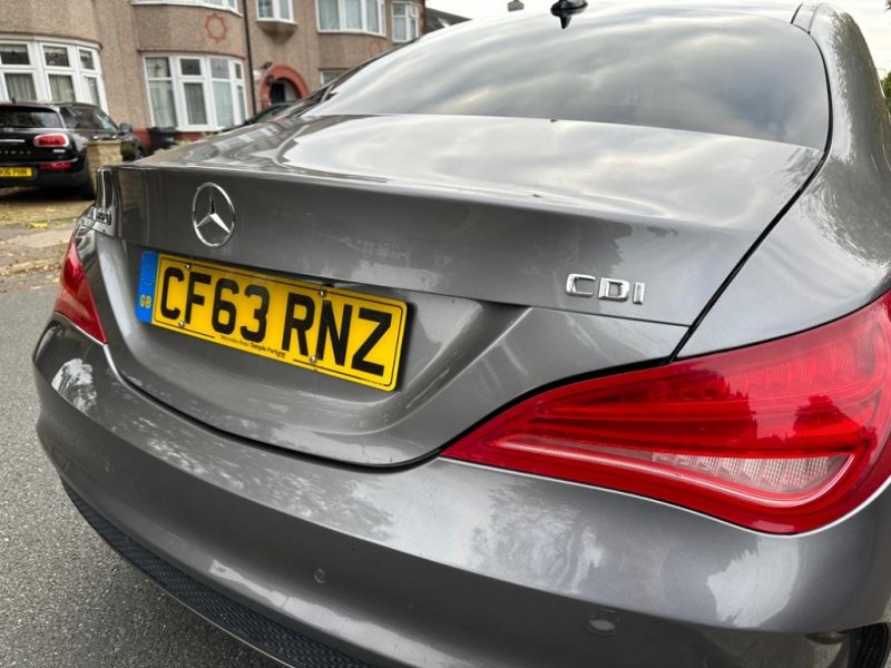 MERCEDES-BENZ CLA