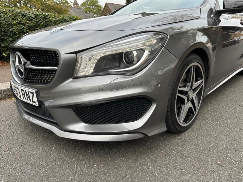 MERCEDES-BENZ CLA