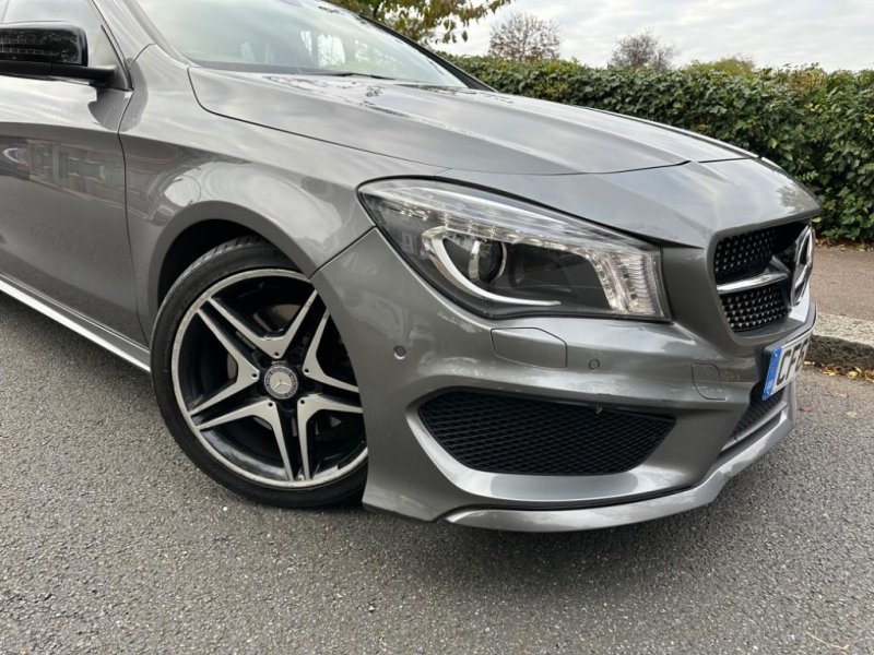 MERCEDES-BENZ CLA
