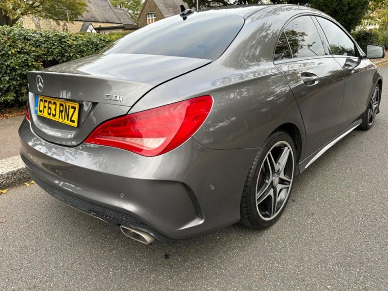 MERCEDES-BENZ CLA