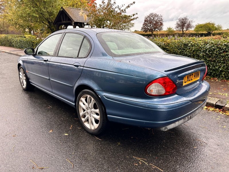 JAGUAR X-TYPE