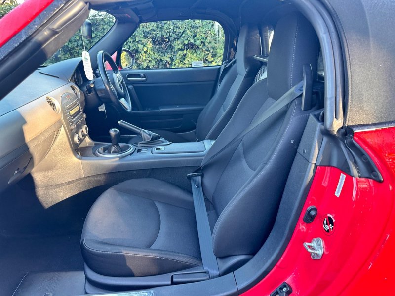 MAZDA MX-5