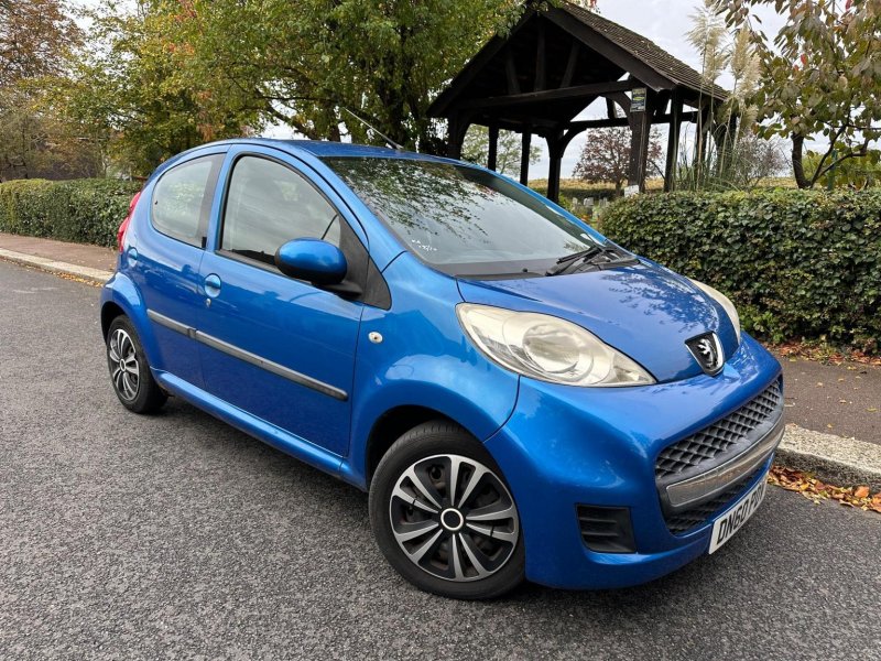View PEUGEOT 107 1.0 12V Urban Euro 5 5dr