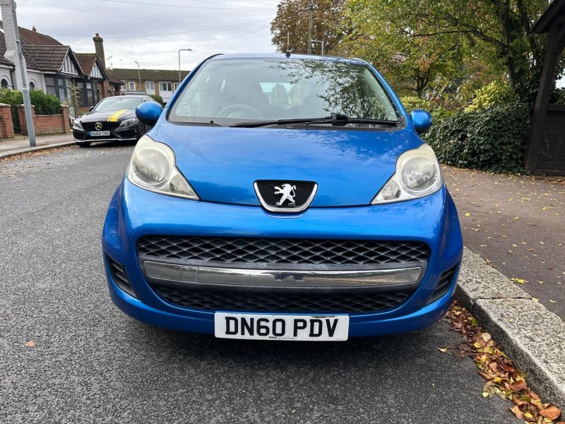 PEUGEOT 107