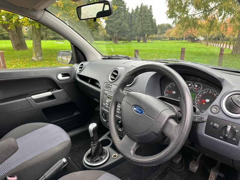 FORD FUSION