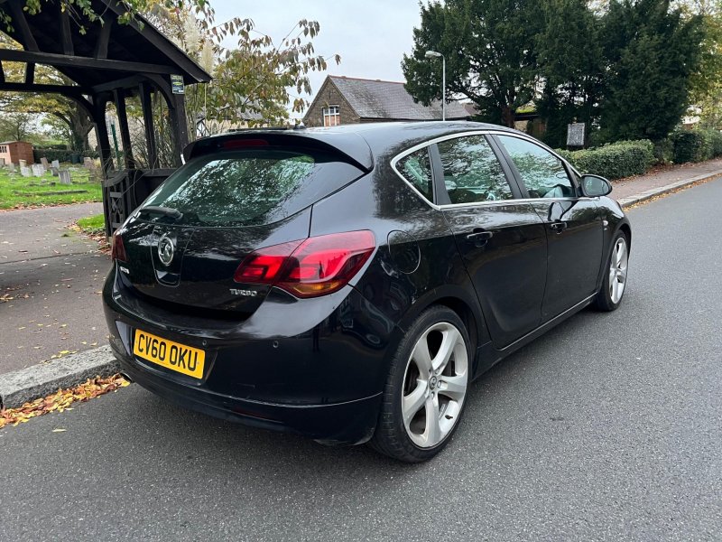 VAUXHALL ASTRA