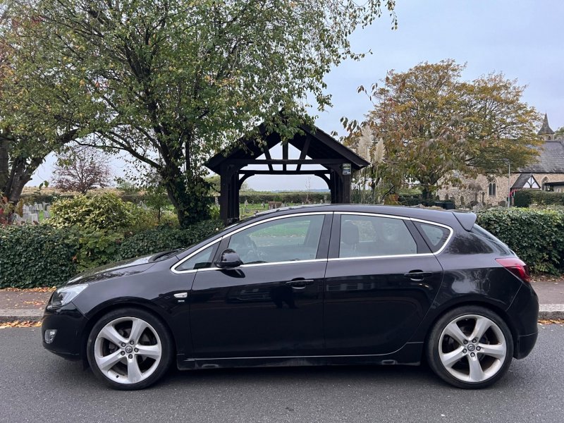View VAUXHALL ASTRA 1.6T 16v SRi Euro 5 5dr