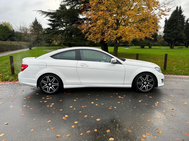 View MERCEDES-BENZ C CLASS 1.6 C180 BlueEfficiency AMG Sport Plus G-Tronic+ Euro 5 (s/s) 2dr