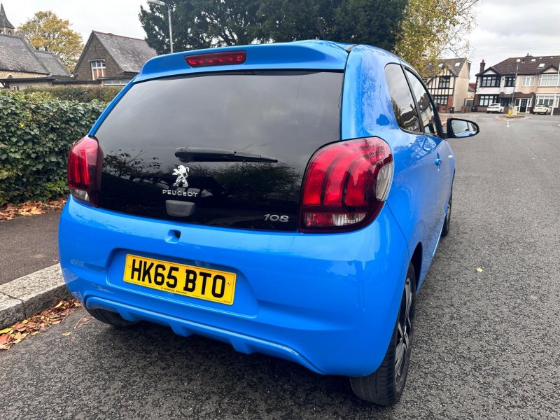 PEUGEOT 108
