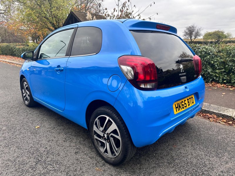 PEUGEOT 108