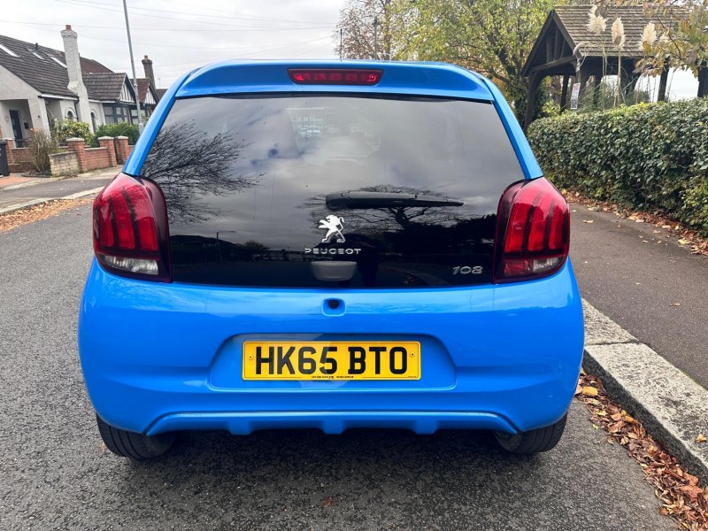 PEUGEOT 108