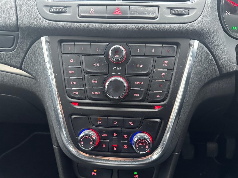 VAUXHALL MOKKA