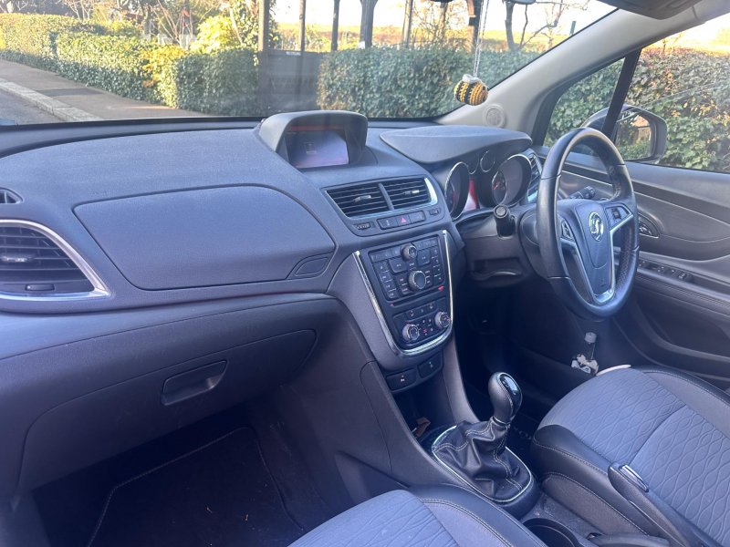 VAUXHALL MOKKA