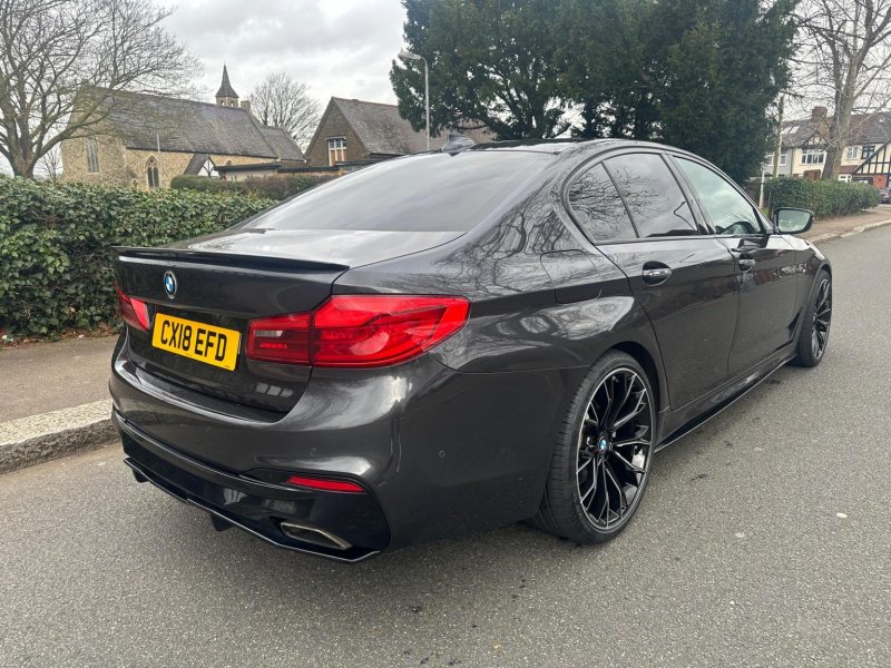 BMW 5 SERIES