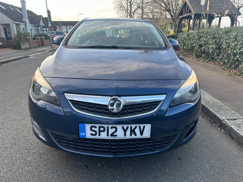 VAUXHALL ASTRA