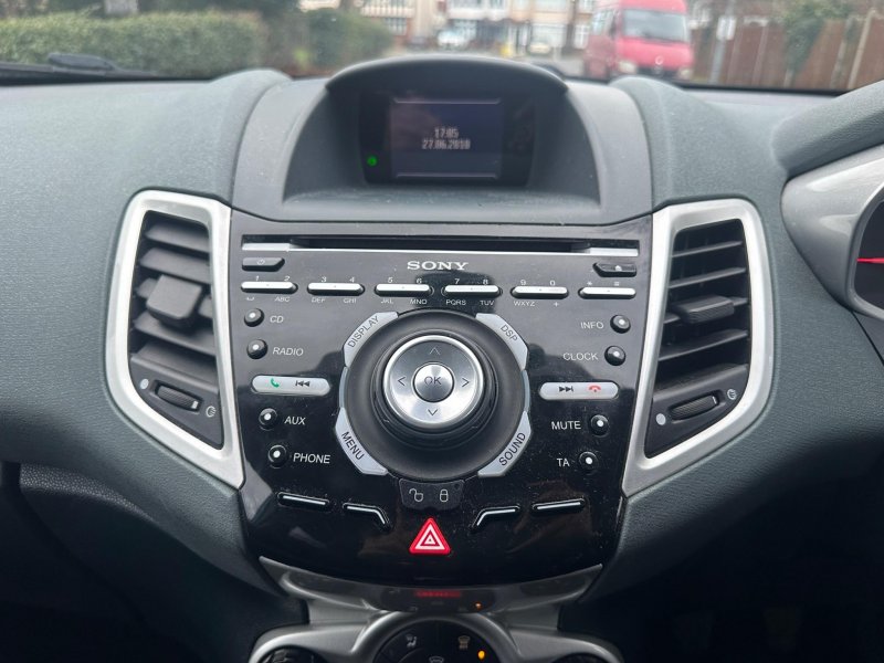FORD FIESTA