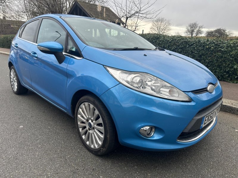 FORD FIESTA