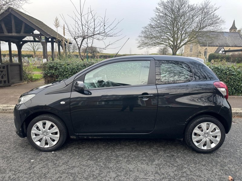 PEUGEOT 108