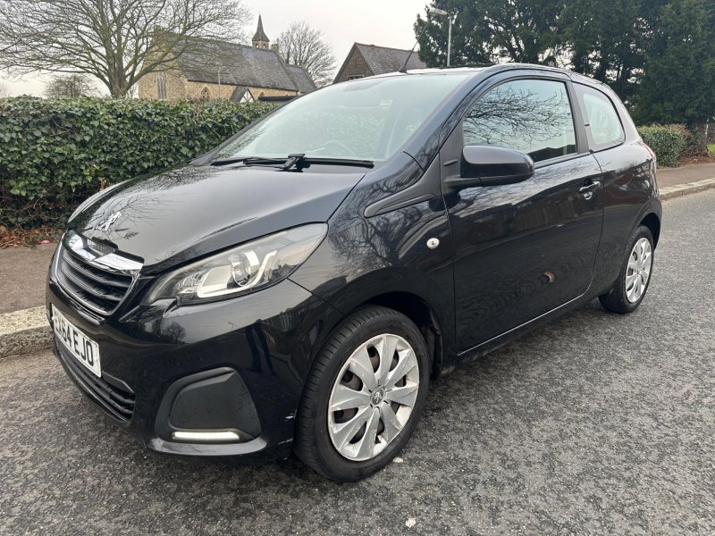PEUGEOT 108