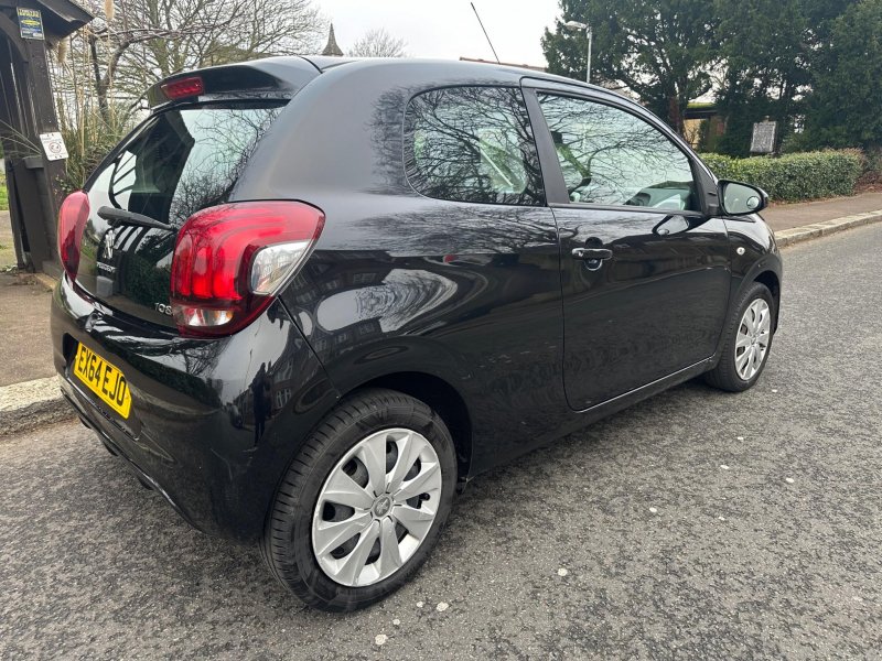 PEUGEOT 108