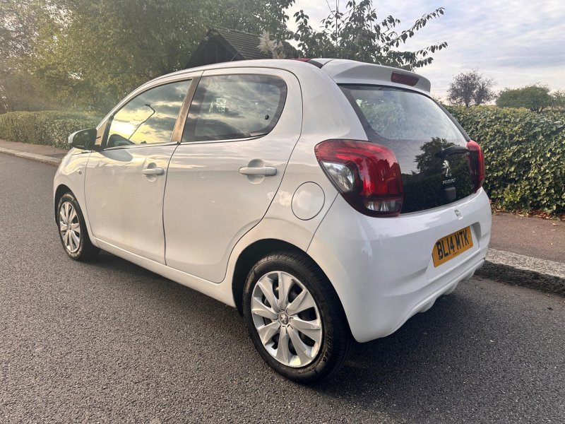 PEUGEOT 108