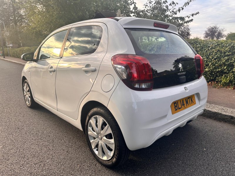 PEUGEOT 108