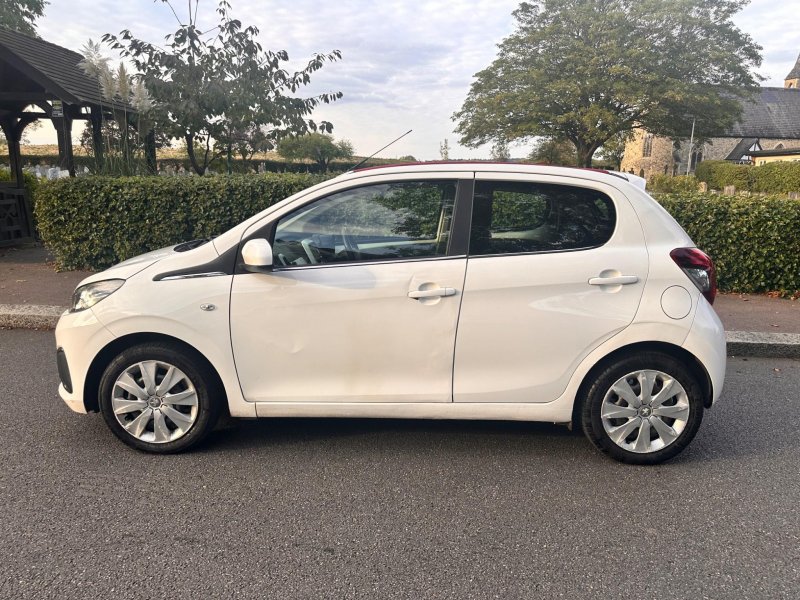 PEUGEOT 108