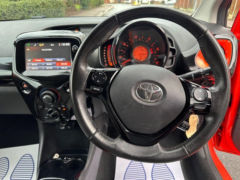 TOYOTA AYGO
