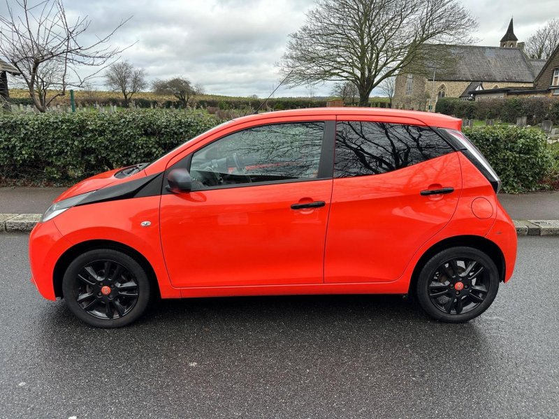 TOYOTA AYGO
