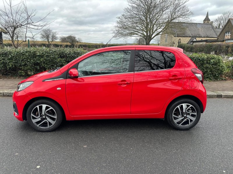PEUGEOT 108