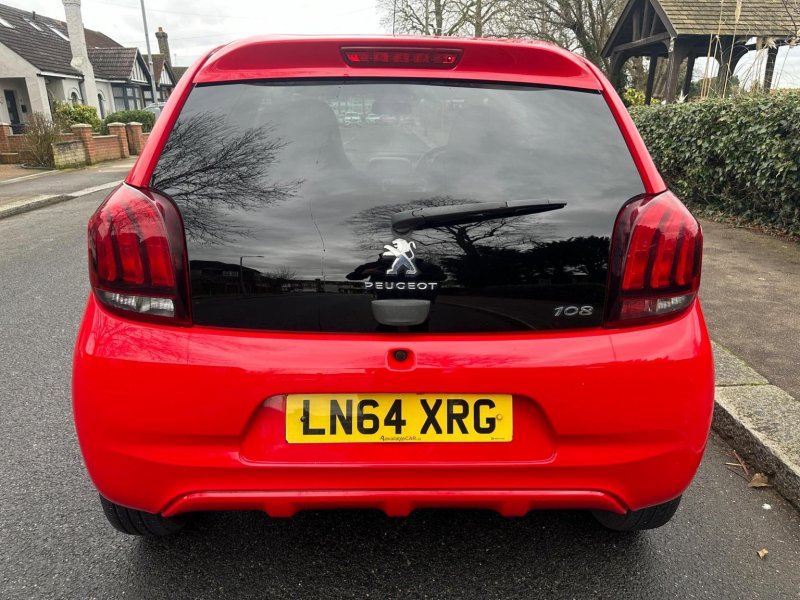 PEUGEOT 108